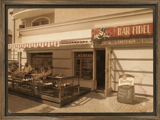 Původní Bar Fidel s terasou